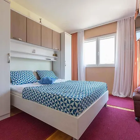 With Pool In - Dubrovnik 54496 *